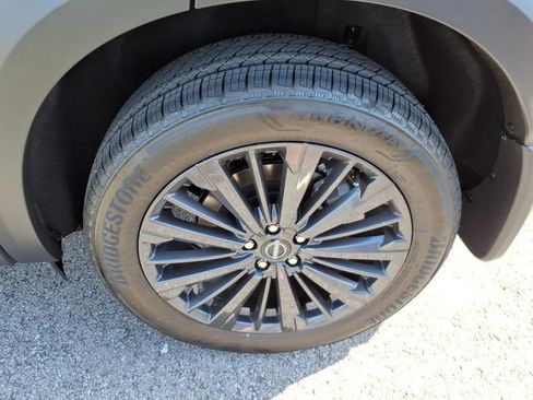 New 2026 Nissan Pathfinder SL AWD/4WD image 4
