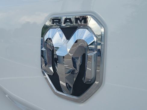 Used 2024 RAM 1500 Limited AWD/4WD image 7