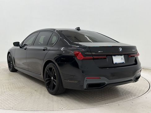 Used 2021 BMW 750i xDrive w/ Executive Package AWD/4WD image 3
