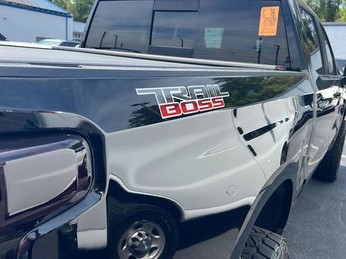 Used 2020 Chevrolet Silverado 1500 LT Trail Boss image 8