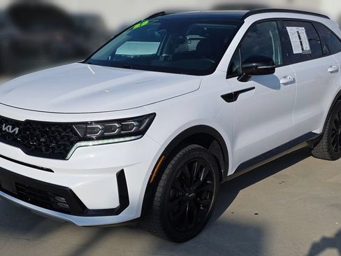 Used 2023 Kia Sorento SX AWD/4WD image 1