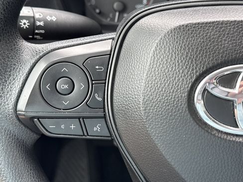 Used 2024 Toyota Corolla LE FWD image 19