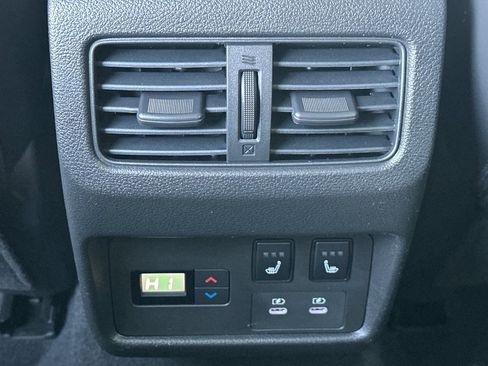 New 2026 Nissan Rogue Platinum w/ Tech Package AWD/4WD image 15