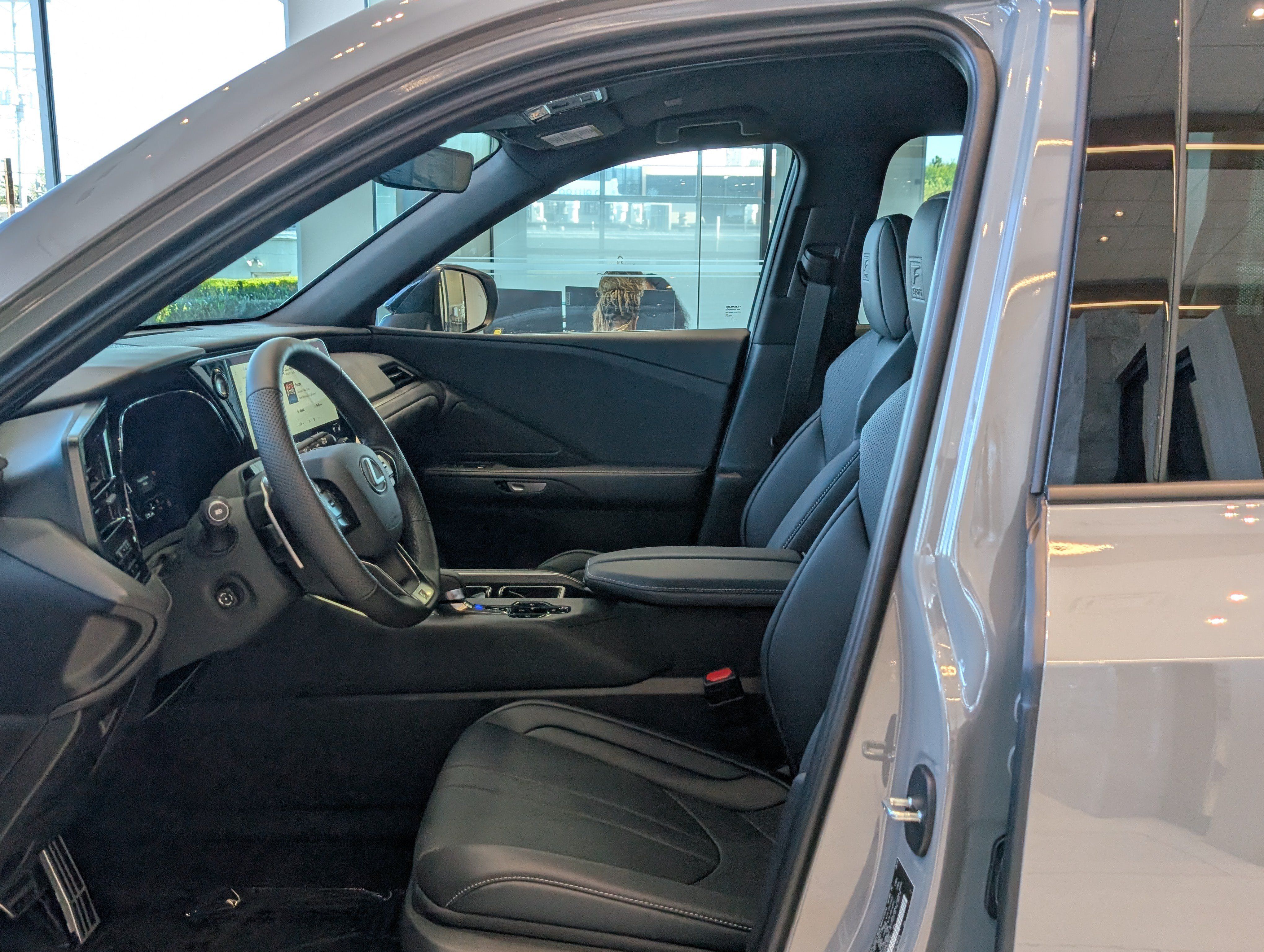 New 2026 Lexus TX 500h AWD w/ Technology Package image 15