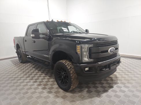 Used 2019 Ford F250 Lariat AWD/4WD image 4