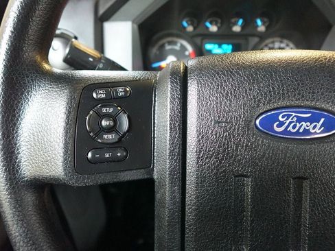 Used 2019 Ford F750 2WD Regular Cab Super Duty image 12