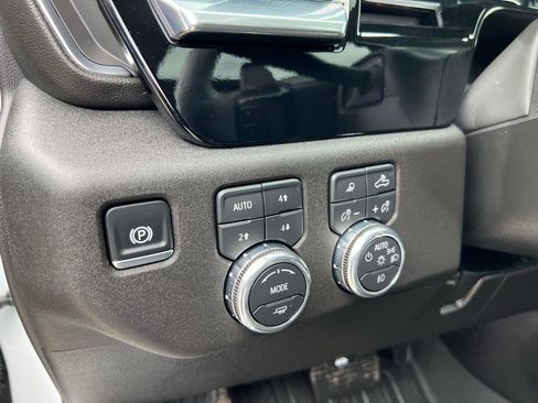 Used 2025 GMC Sierra 1500 Elevation AWD/4WD image 19