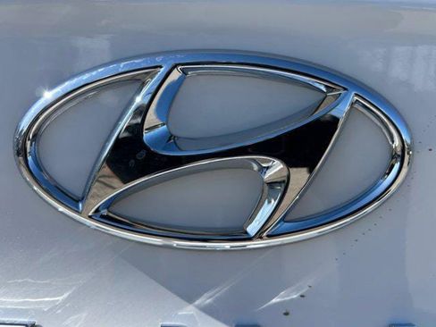 New 2026 Hyundai Venue SEL FWD image 27