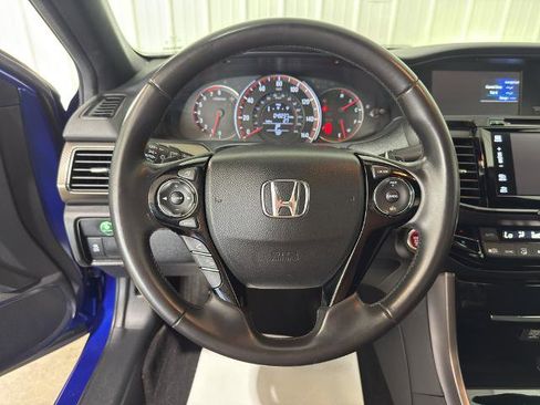 Used 2017 Honda Accord EX-L image 3