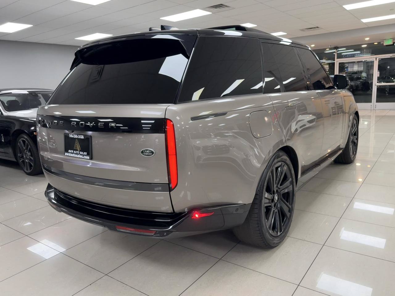 Used 2023 Land Rover Range Rover SE AWD/4WD image 58