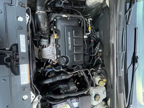 Used 2016 Chevrolet Cruze LT image 31