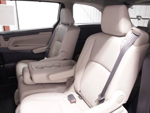 Certified 2024 Honda Odyssey EX-L image 18