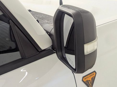 New 2025 Ford Bronco Badlands image 19