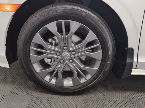 New 2026 Honda Odyssey Touring image 34