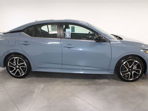 Used 2024 Nissan Sentra SR image 11