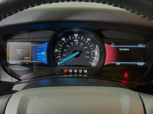 Used 2017 Ford Expedition XLT w/ Equipment Group 202A RWD image 14