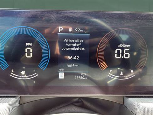 Used 2025 Hyundai Sonata SEL FWD image 11