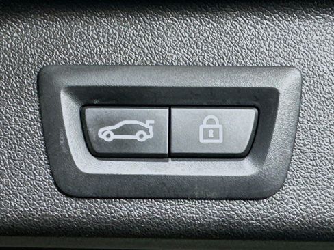 Used 2021 BMW X5 sDrive40i w/ Premium Package RWD image 31