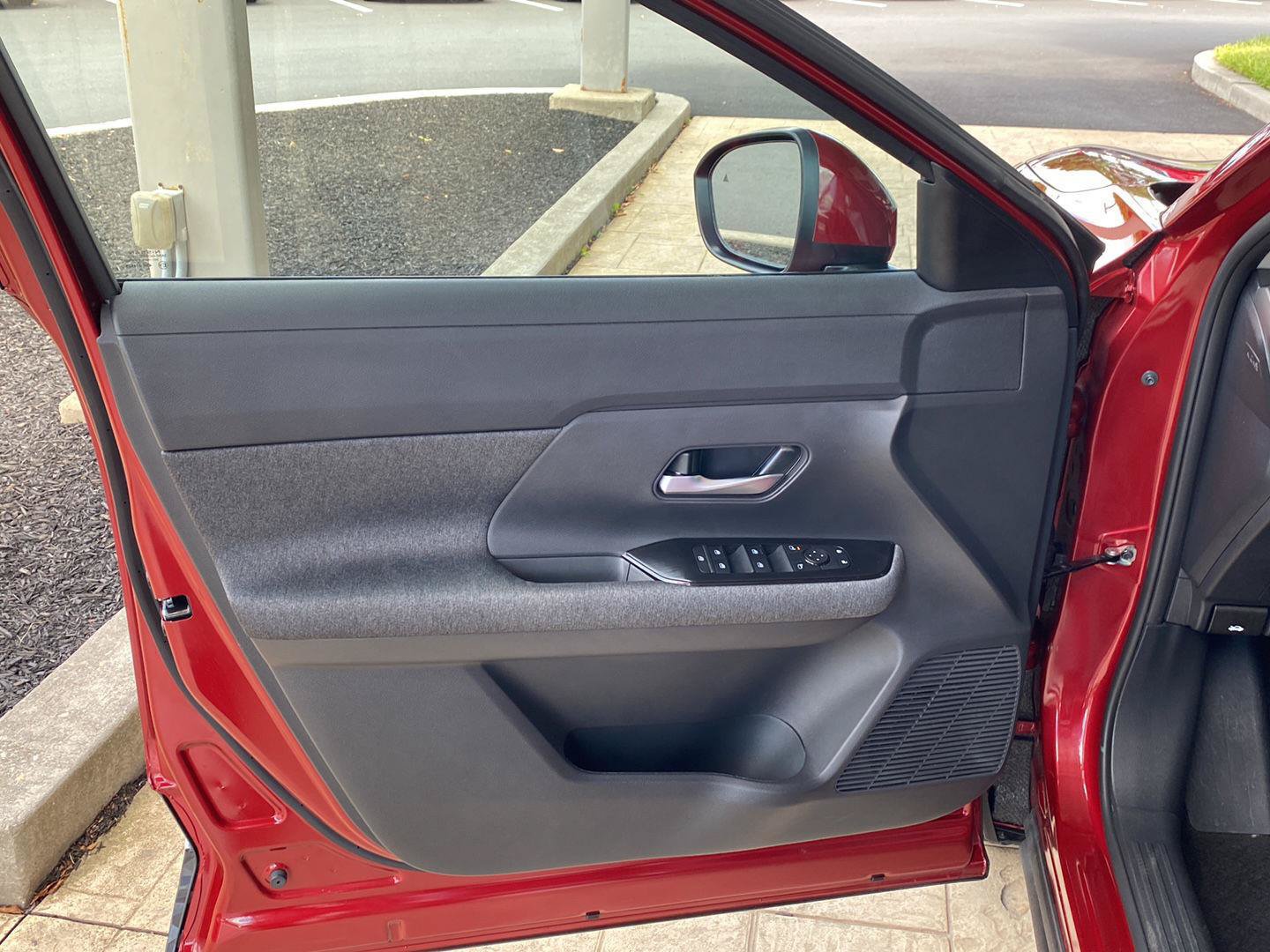 Certified 2025 Nissan Kicks SV AWD/4WD image 21