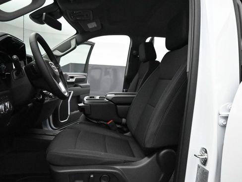 New 2026 GMC Sierra 3500 SLE w/ SLE Value Package AWD/4WD image 10
