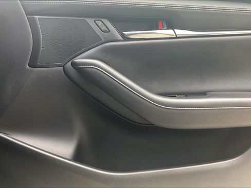 Used 2023 MAZDA MAZDA3 s image 21