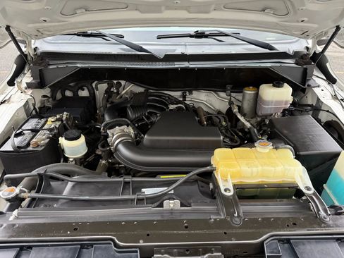 Used 2018 Nissan NV 2500 SV image 26