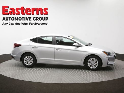 Used 2019 Hyundai Elantra SE w/ Cargo Package FWD image 45