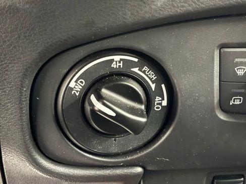 Used 2023 Nissan Frontier PRO-4X w/ Pro Convenience Package image 29