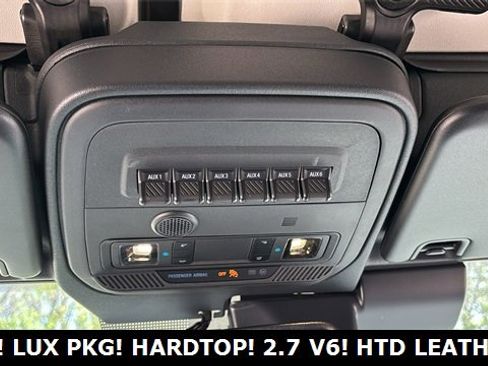 New 2025 Ford Bronco Badlands image 19