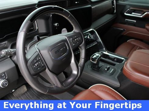 Used 2025 GMC Sierra 1500 Denali Ultimate image 2