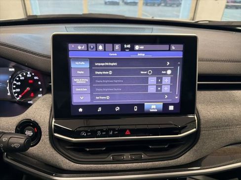 Used 2023 Jeep Compass Latitude w/ Sun and Sound Group image 21