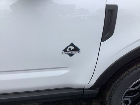 New 2025 Ford Bronco Sport Outer Banks w/ Outer Banks Tech Package+ image 9