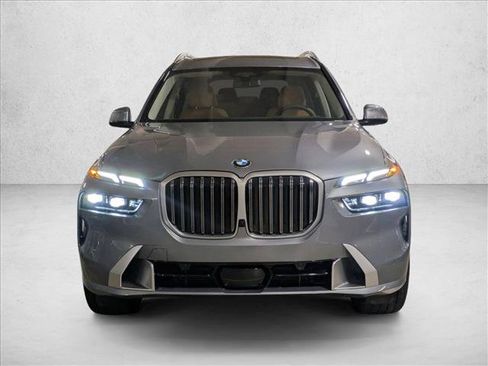 Used 2026 BMW X7 xDrive40i AWD/4WD image 5