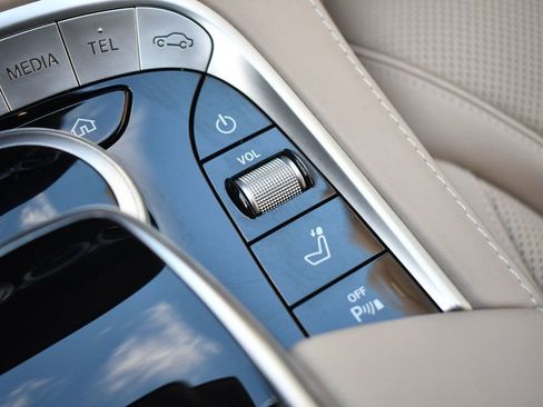 Used 2018 Mercedes-Benz S 560 4MATIC Sedan image 42