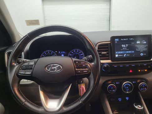 Used 2020 Hyundai Venue SEL w/ Convenience Package FWD image 22