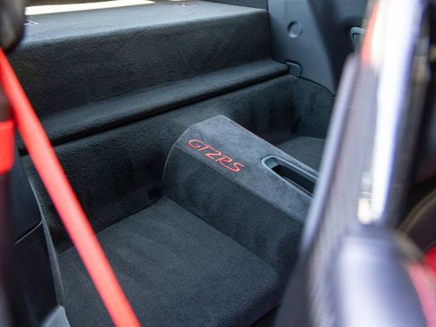 Used 2018 Porsche 911 GT2 RS image 75
