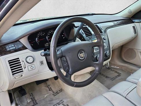 Used 2008 Cadillac DTS image 10