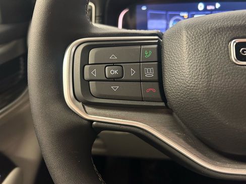 New 2026 Jeep Grand Wagoneer L image 10