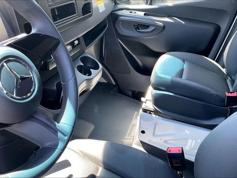 New 2025 Mercedes-Benz Sprinter 2500 image 7