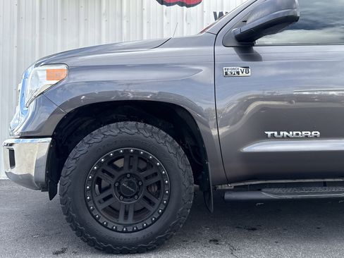 Used 2016 Toyota Tundra SR5 image 2