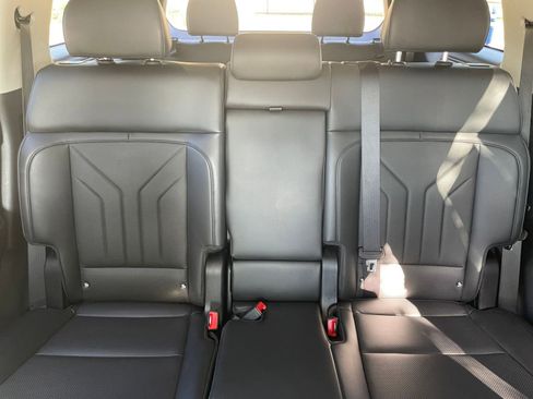 Used 2025 Hyundai Santa Fe SEL image 37