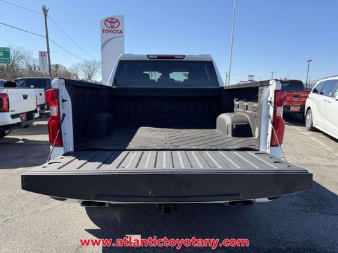 Used 2022 Chevrolet Silverado 1500 RST image 11