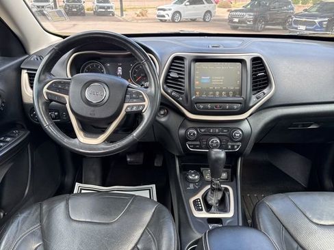 Used 2015 Jeep Cherokee Limited w/ Luxury Group AWD/4WD image 30
