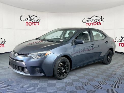 Used 2016 Toyota Corolla LE FWD image 4