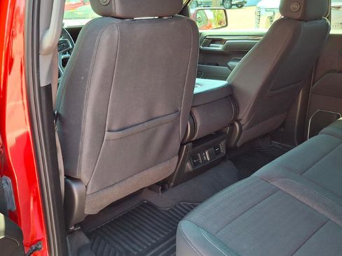 Used 2024 Chevrolet Silverado 1500 LT AWD/4WD image 9