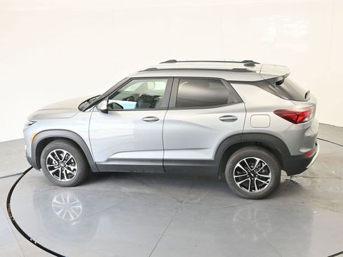 Used 2025 Chevrolet TrailBlazer LT FWD image 26