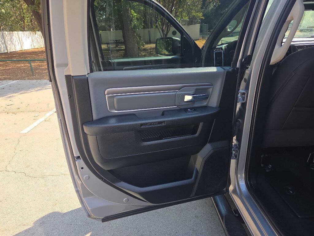 Used 2022 RAM 1500 Classic SLT w/ Electronics Group RWD image 23