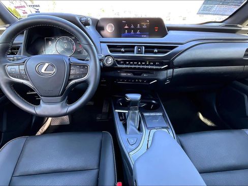 Used 2020 Lexus UX 200 w/ Premium Package image 14
