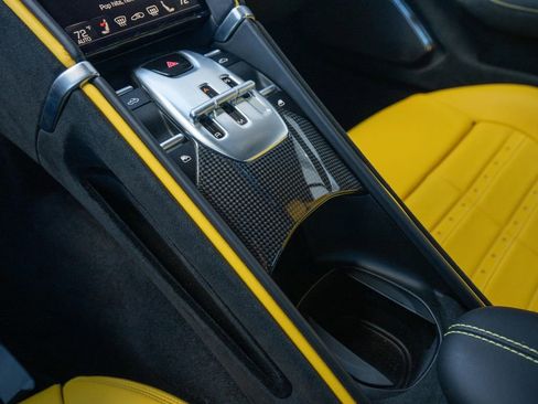 Used 2024 Ferrari Roma Spider image 45