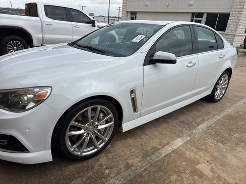 Used 2015 Chevrolet SS image 1